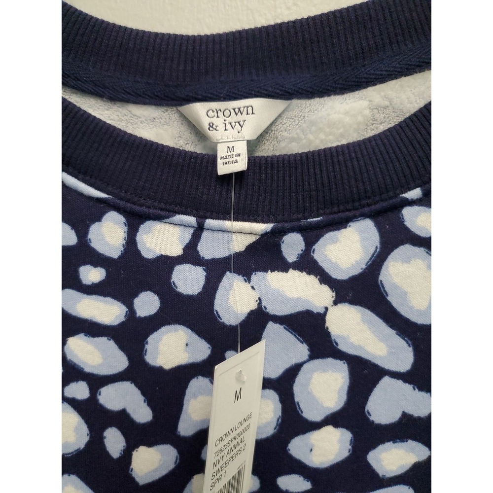 Crown & Ivy Lounge Navy Animal Pattern Oversized Sweatshirt Med NWT - Picture 2 of 10